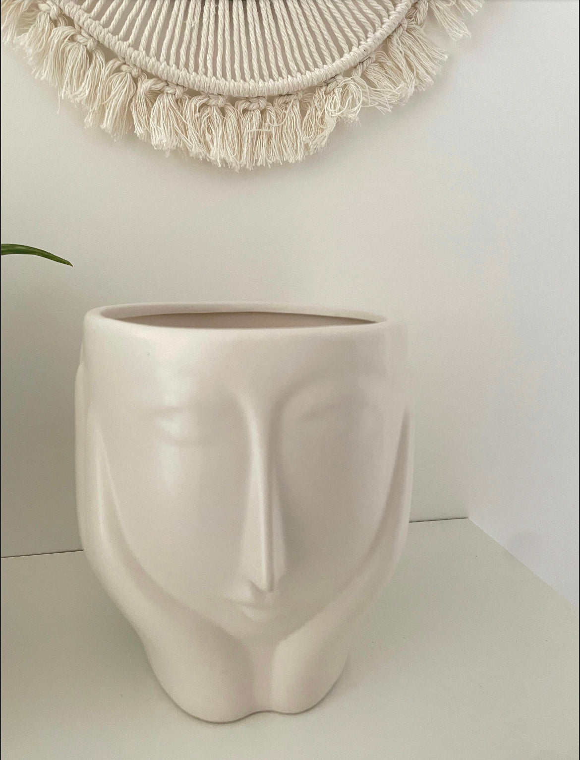 Jarrón de cerámica con rostro de mujer estilo bohemio - Louka