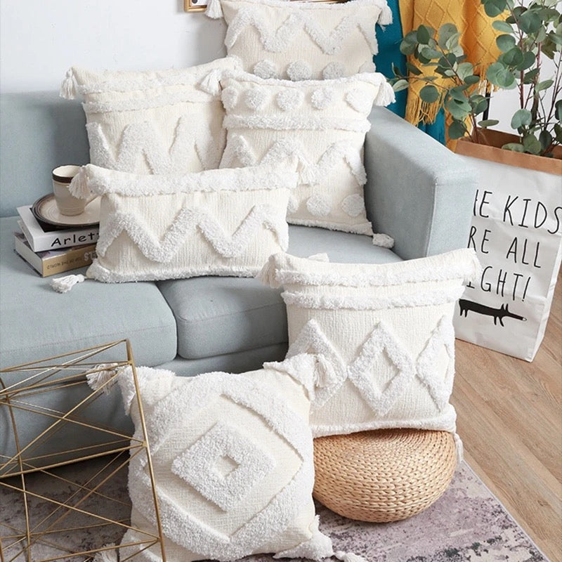 Housse de coussin tuftée à pompon style boho / bohème - Kima