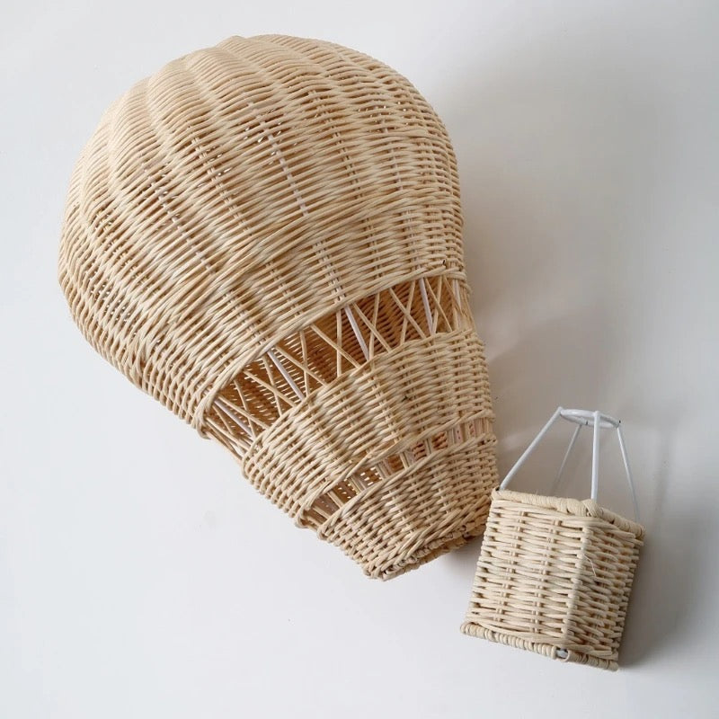 Montgolfière décorative en rotin style bohème pour chambre d’enfant - Flaya