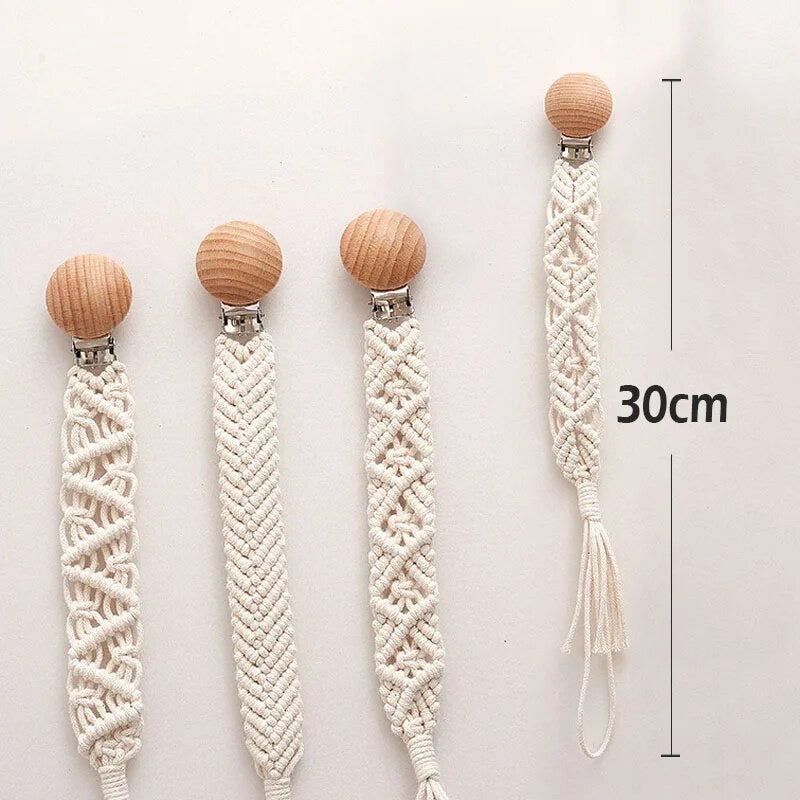 Attache-tétine en macramé style bohème - Melimo