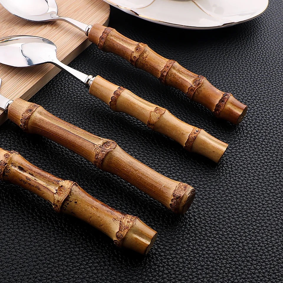 Set de couverts 24 pièces avec manche en bambou style bohème - Pyla